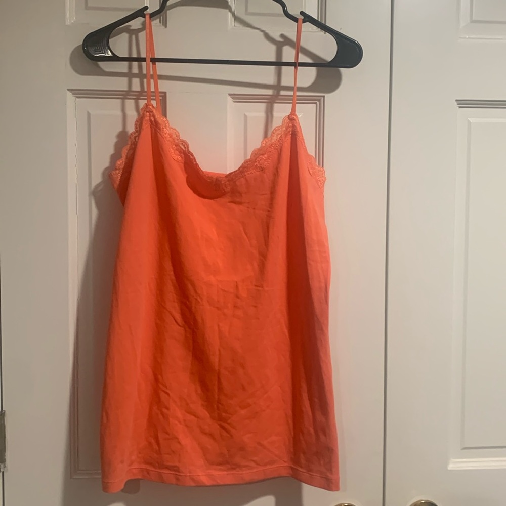 🧡Lace Front Coral Camisole🧡